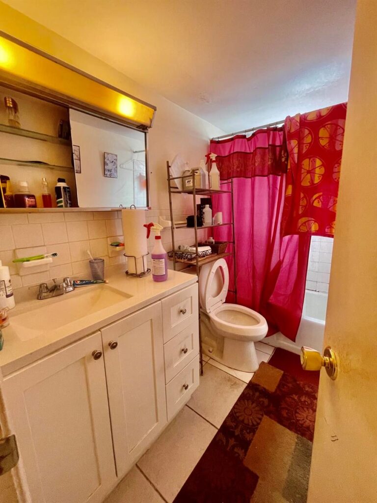 205 NE 3rd Street # 105, Boynton Beach FL 33435