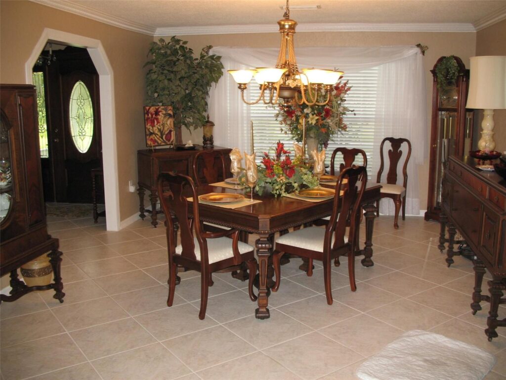 555 SW 87th Place, Ocala FL 34476