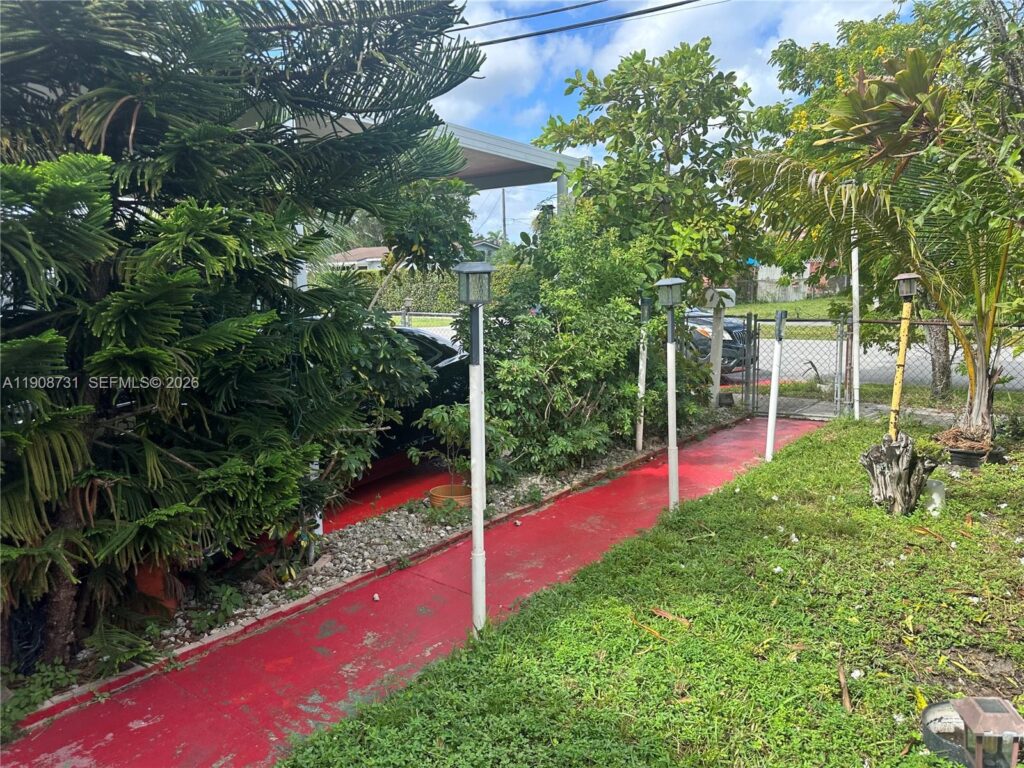 15151 Railroad Dr, Miami Gardens FL 33054