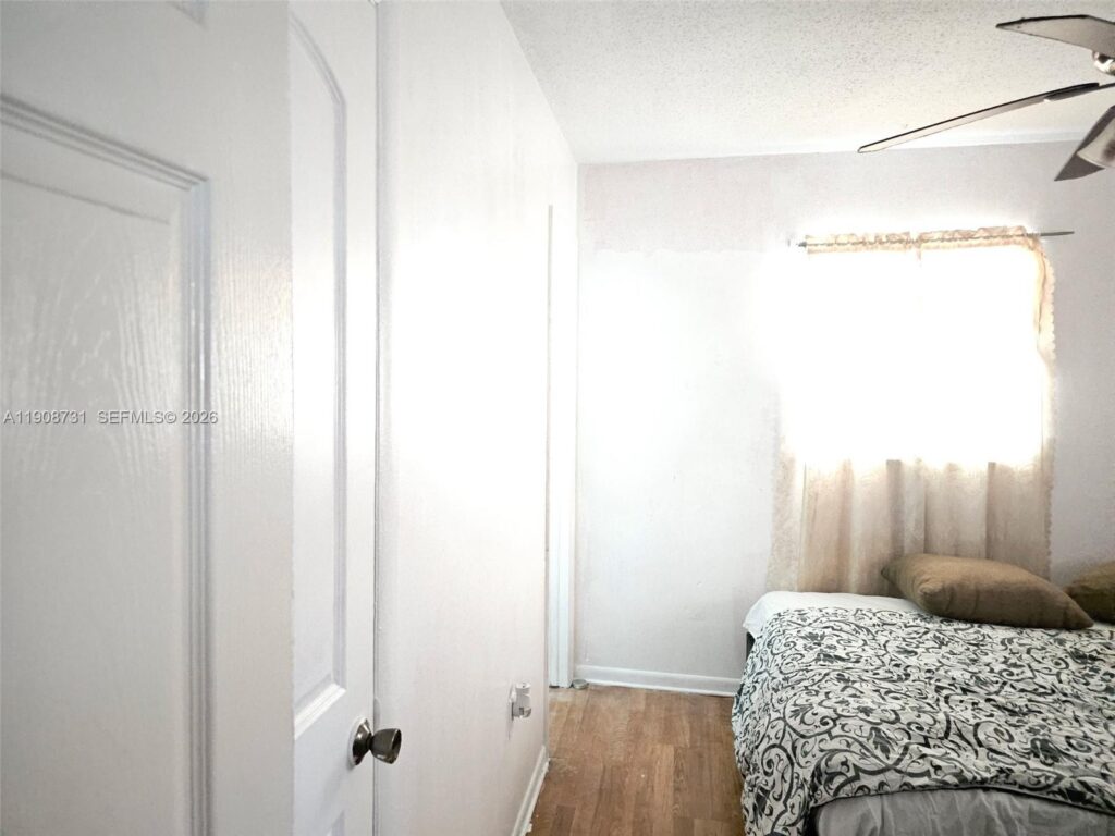 15151 Railroad Dr, Miami Gardens FL 33054