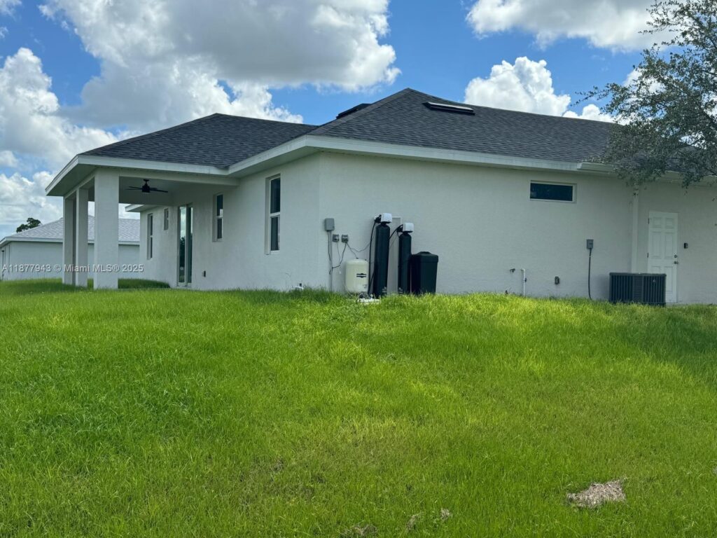 2044 Crawford Ave N, Lehigh Acres FL 33971