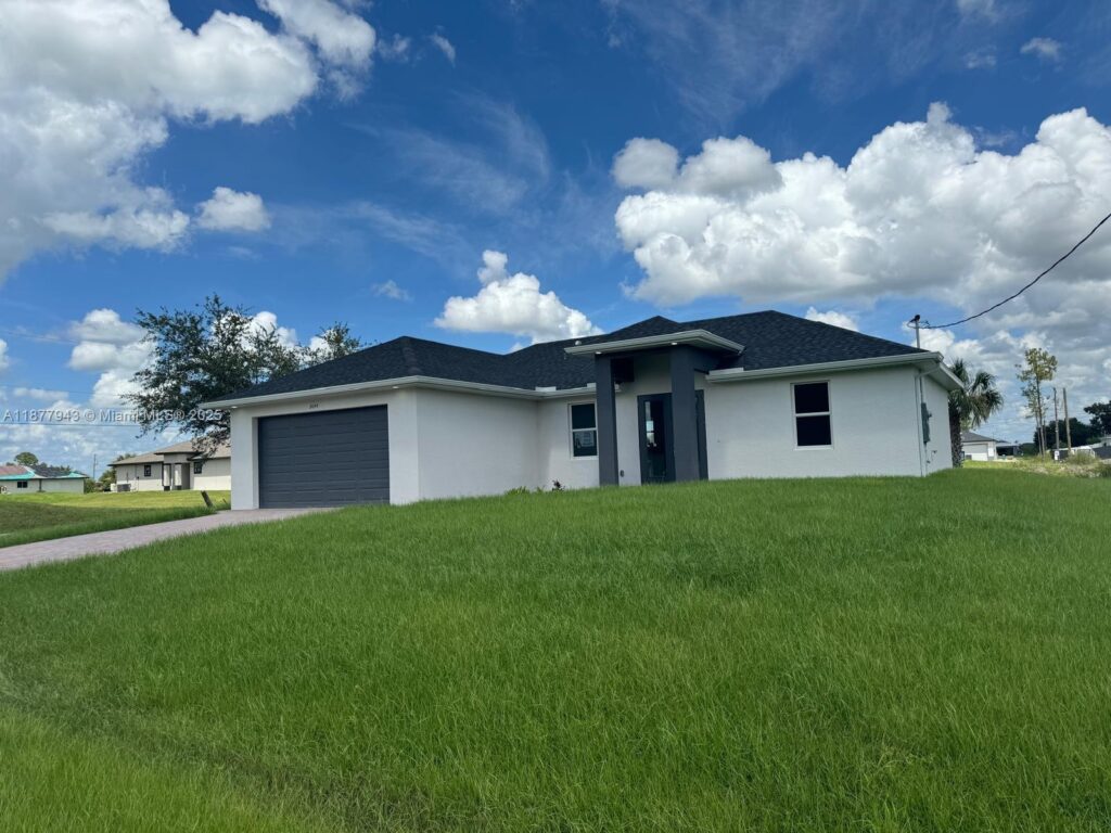 2044 Crawford Ave N, Lehigh Acres FL 33971