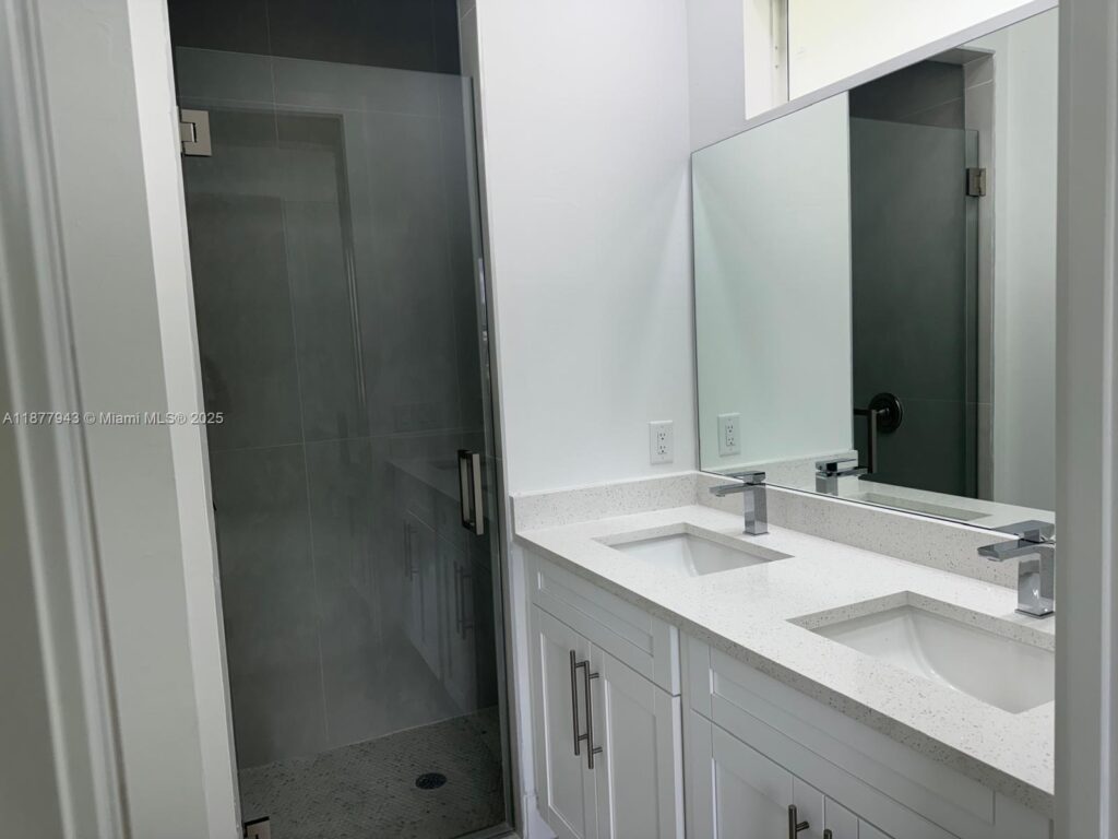 2044 Crawford Ave N, Lehigh Acres FL 33971