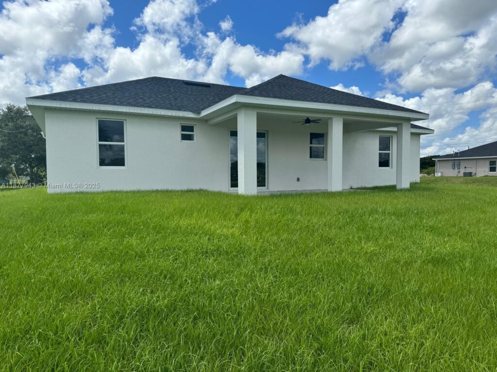 2044 Crawford Ave N, Lehigh Acres FL 33971