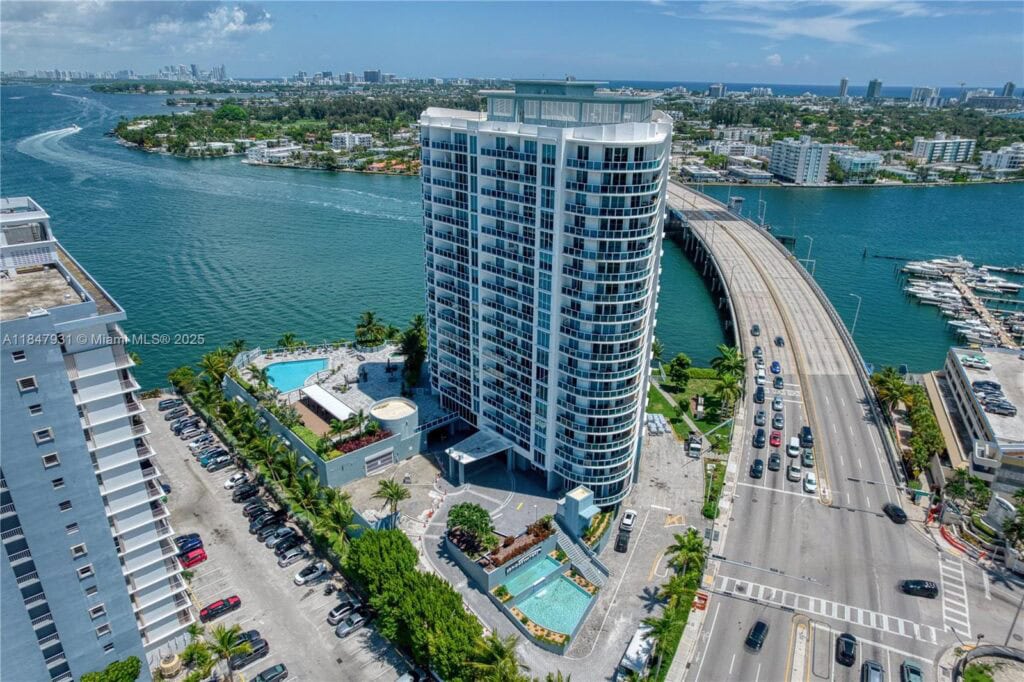 1881 79th St Cswy # 404, North Bay Village FL 33141