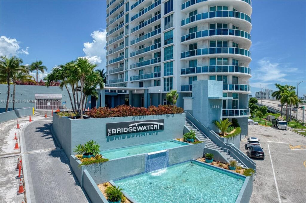 1881 79th St Cswy # 404, North Bay Village FL 33141