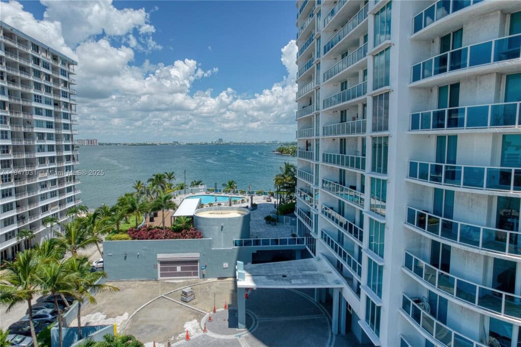 1881 79th St Cswy # 404, North Bay Village FL 33141