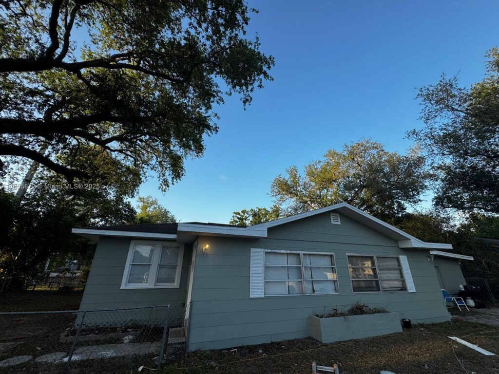 2105 FRANKLIN, Fort Myers FL 33901