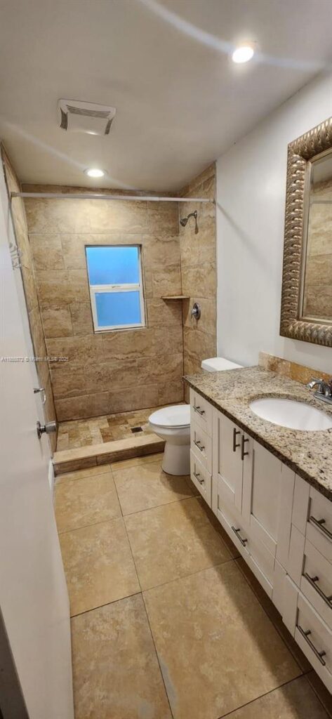 2105 FRANKLIN, Fort Myers FL 33901