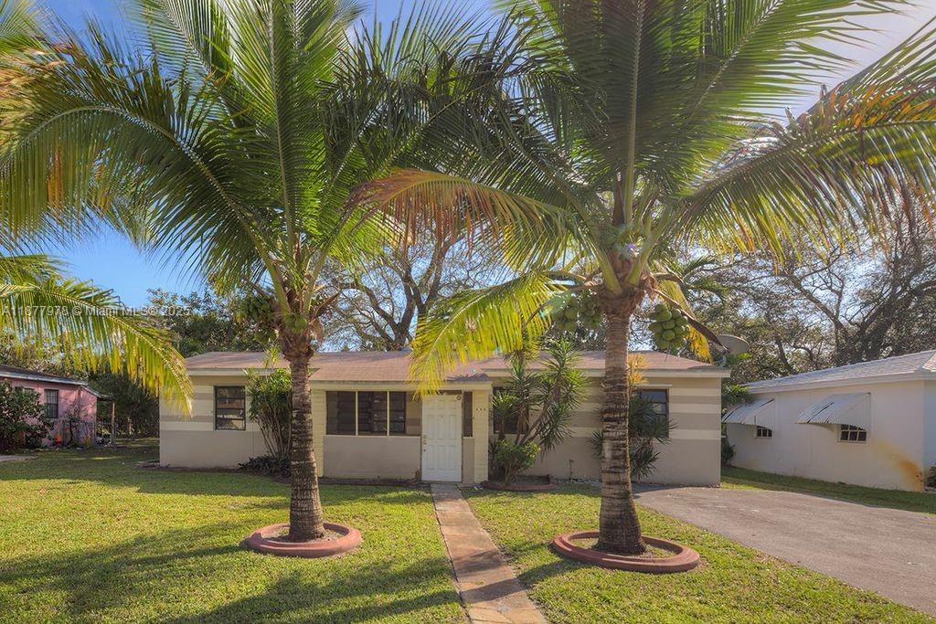 640 NE 137th St # 640, North Miami FL 33161