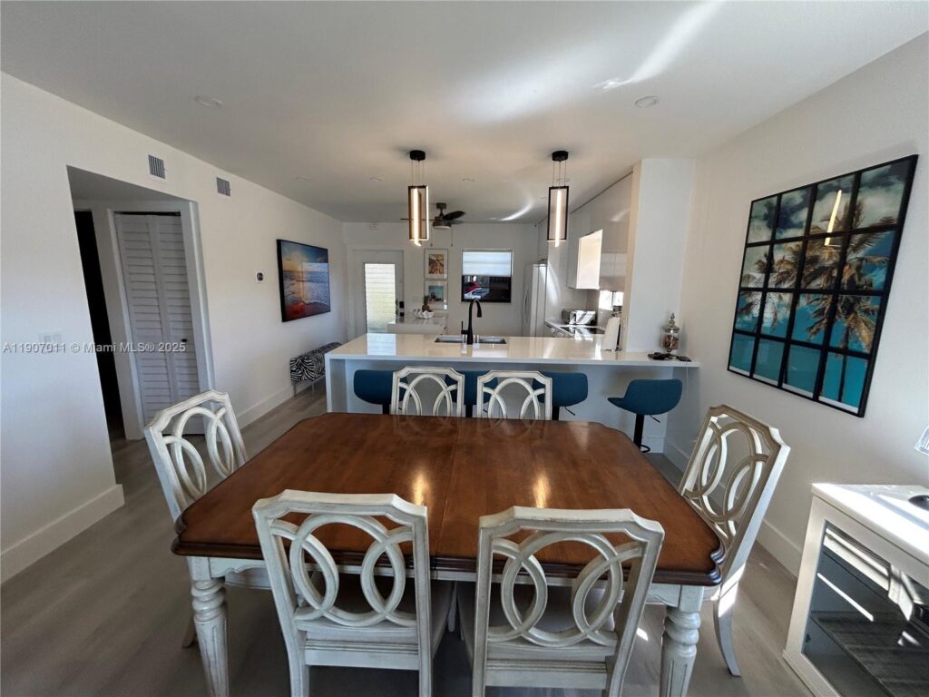 200 Berkley Rd # 113, Hollywood FL 33024