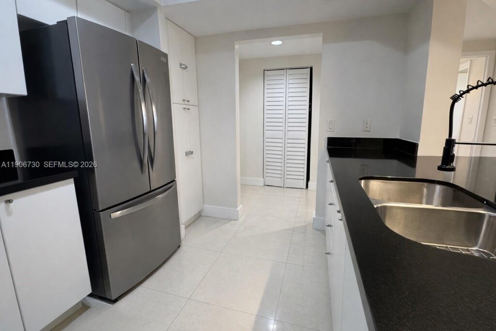 17375 Collins Ave # 1505, Sunny Isles Beach FL 33160