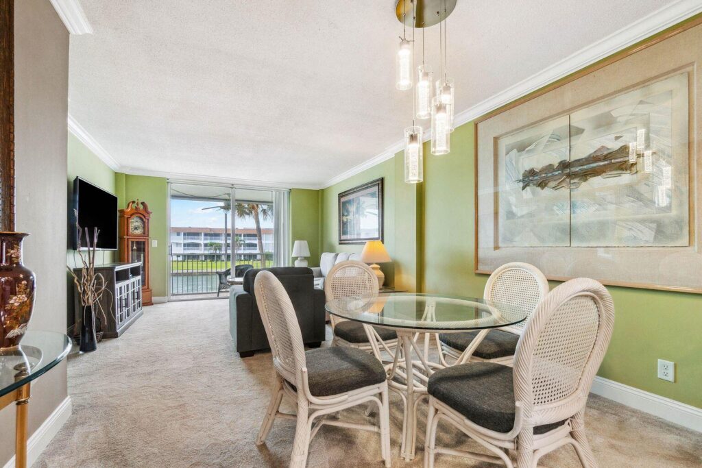 100 Paradise Harbour Boulevard # 208, North Palm Beach FL 33408