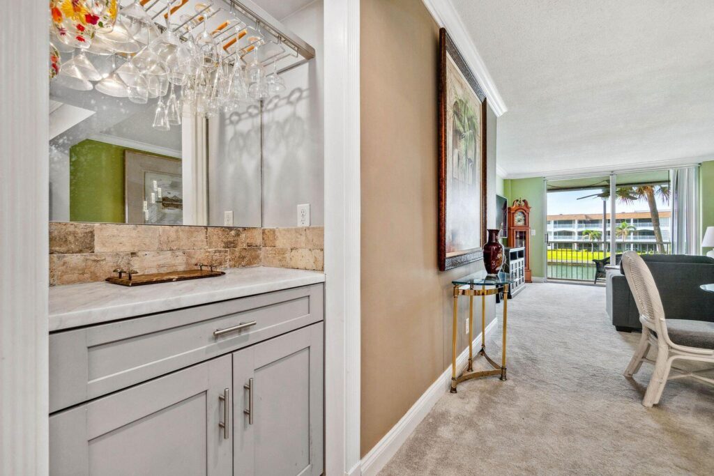 100 Paradise Harbour Boulevard # 208, North Palm Beach FL 33408