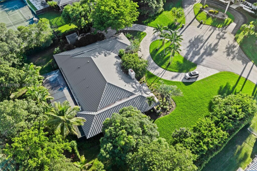 15625 SW 73rd Ct, Palmetto Bay FL 33157