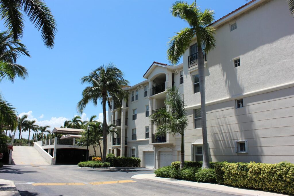 3302 Tuscany Way, Boynton Beach FL 33435