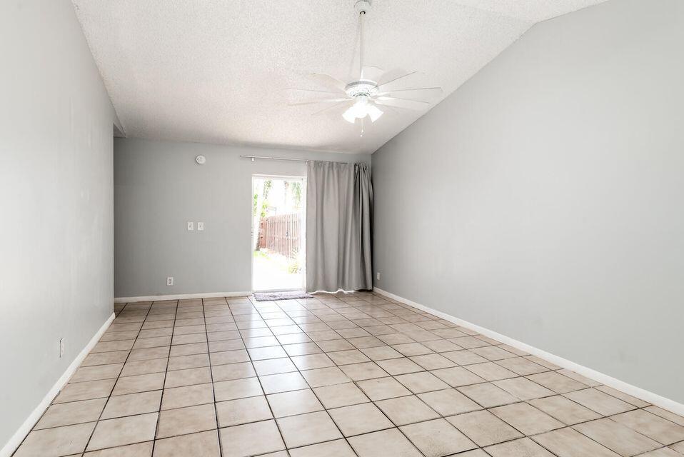 5692 SW Stonington Way SW # 5692, Lake Worth FL 33463