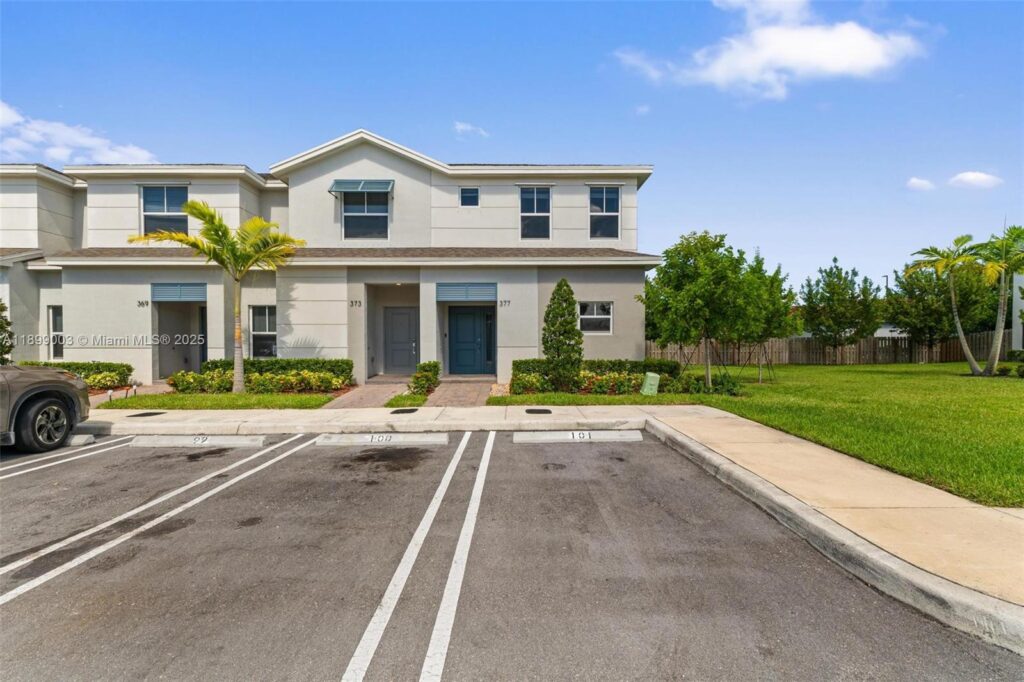 377 NE 1st Dr, Florida City FL 33034