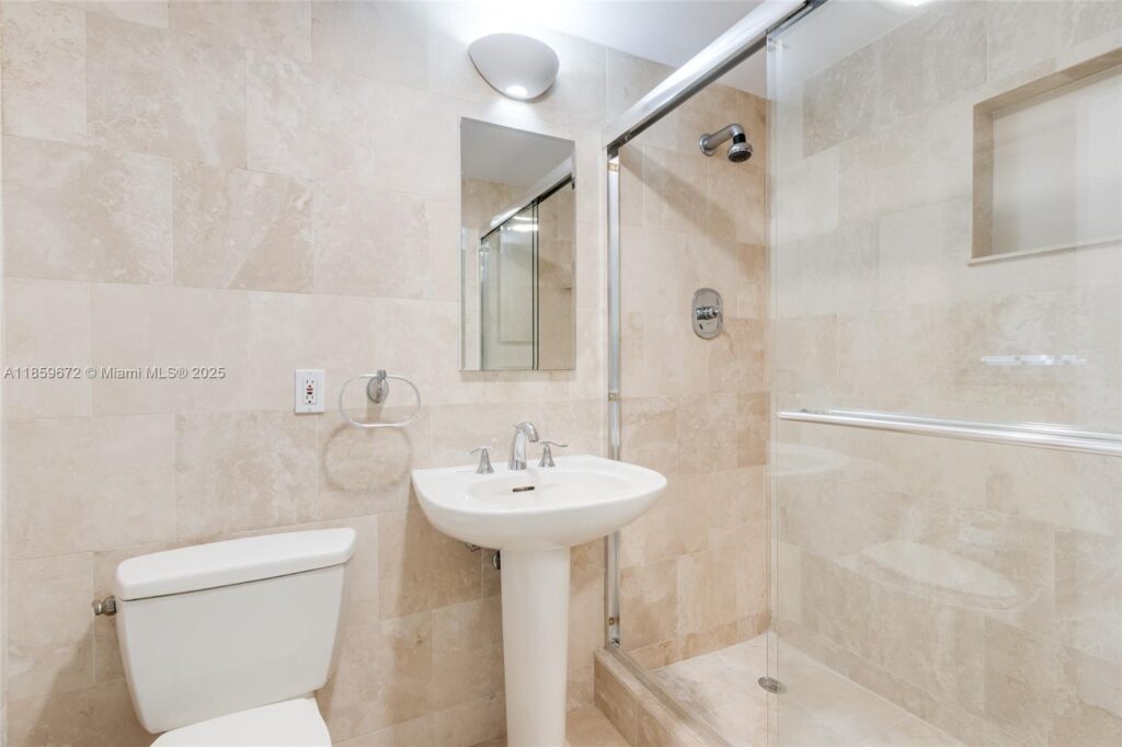 60 Park Dr # C, Bal Harbour FL 33154