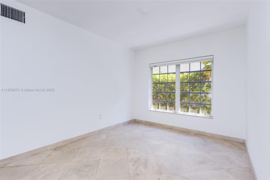 60 Park Dr # C, Bal Harbour FL 33154