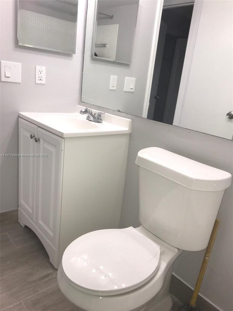17 Keswick A # 17, Deerfield Beach FL 33442