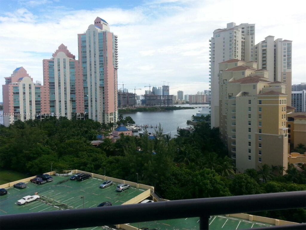, Aventura FL 33180