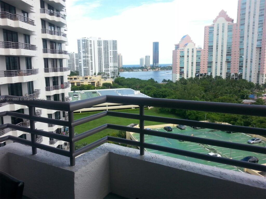 , Aventura FL 33180