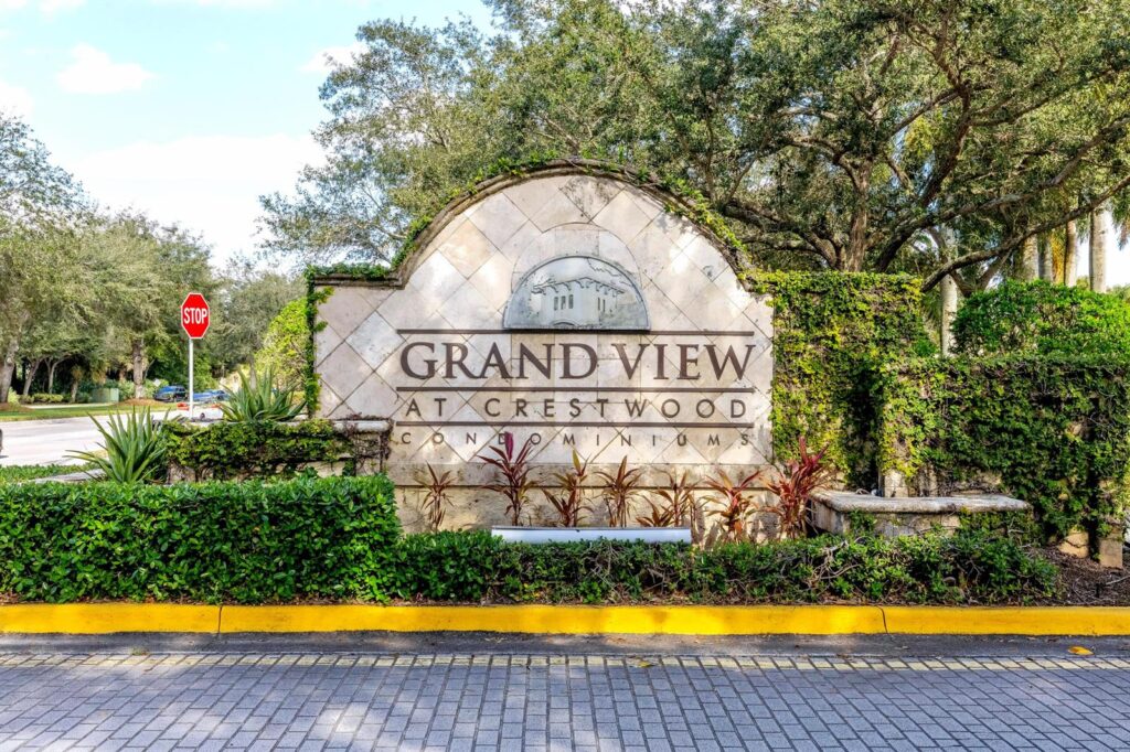 1100 Crestwood Court S # 1110, Royal Palm Beach FL 33411