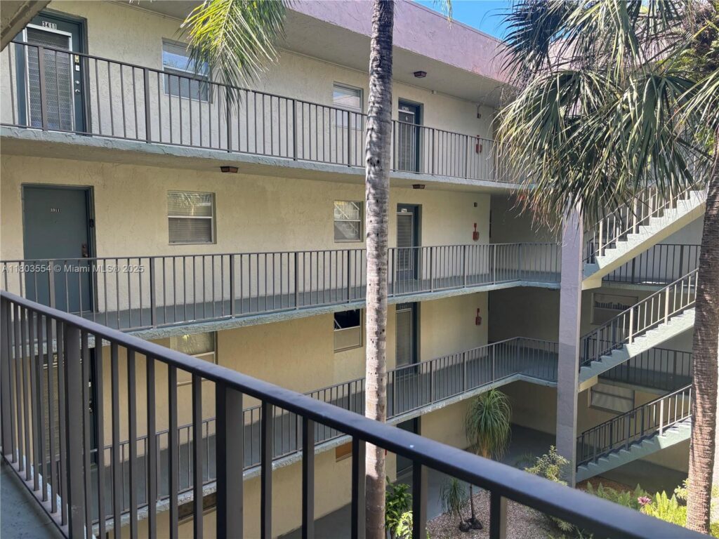 1820 N 81st Ave # 3310, North Lauderdale FL 33068