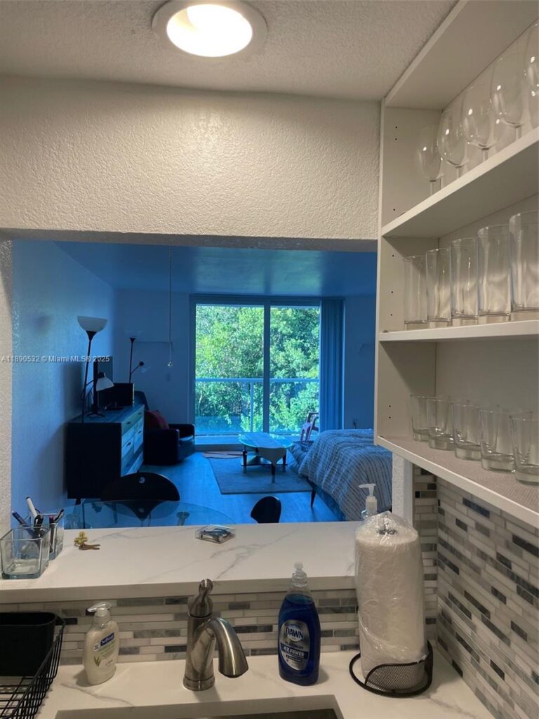 2560 S Ocean Blvd # 312, Palm Beach FL 33480