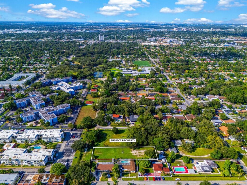 NE 8th Avenue NE 152nd Street, North Miami FL 33162