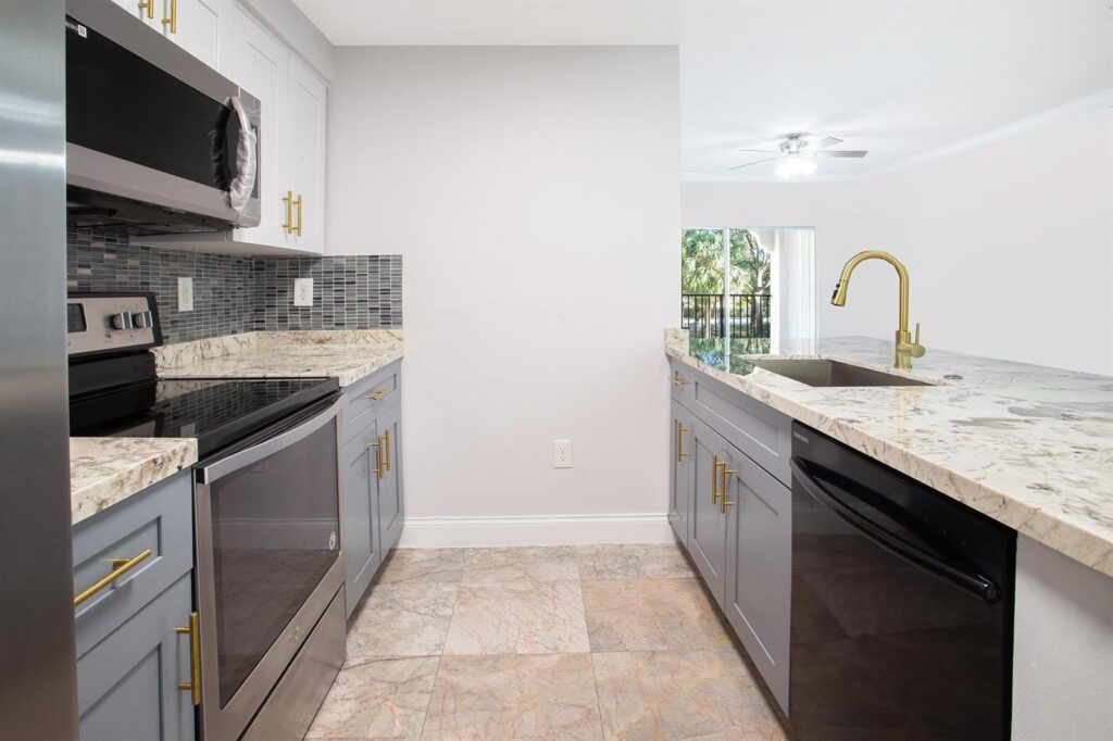 5860 W Sample Road # 204, Coral Springs FL 33067