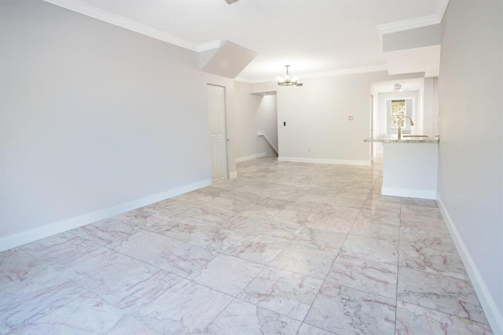 5860 W Sample Road # 204, Coral Springs FL 33067