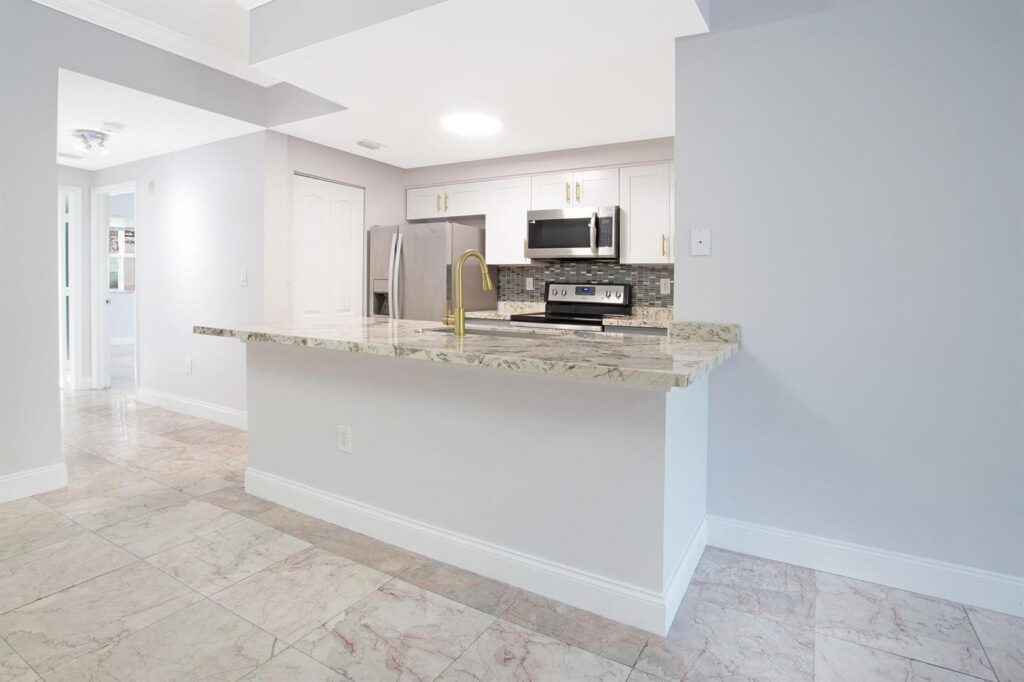 5860 W Sample Road # 204, Coral Springs FL 33067