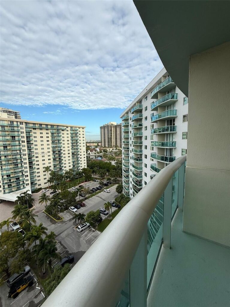 19380 Collins Ave # 1209, Sunny Isles Beach FL 33160