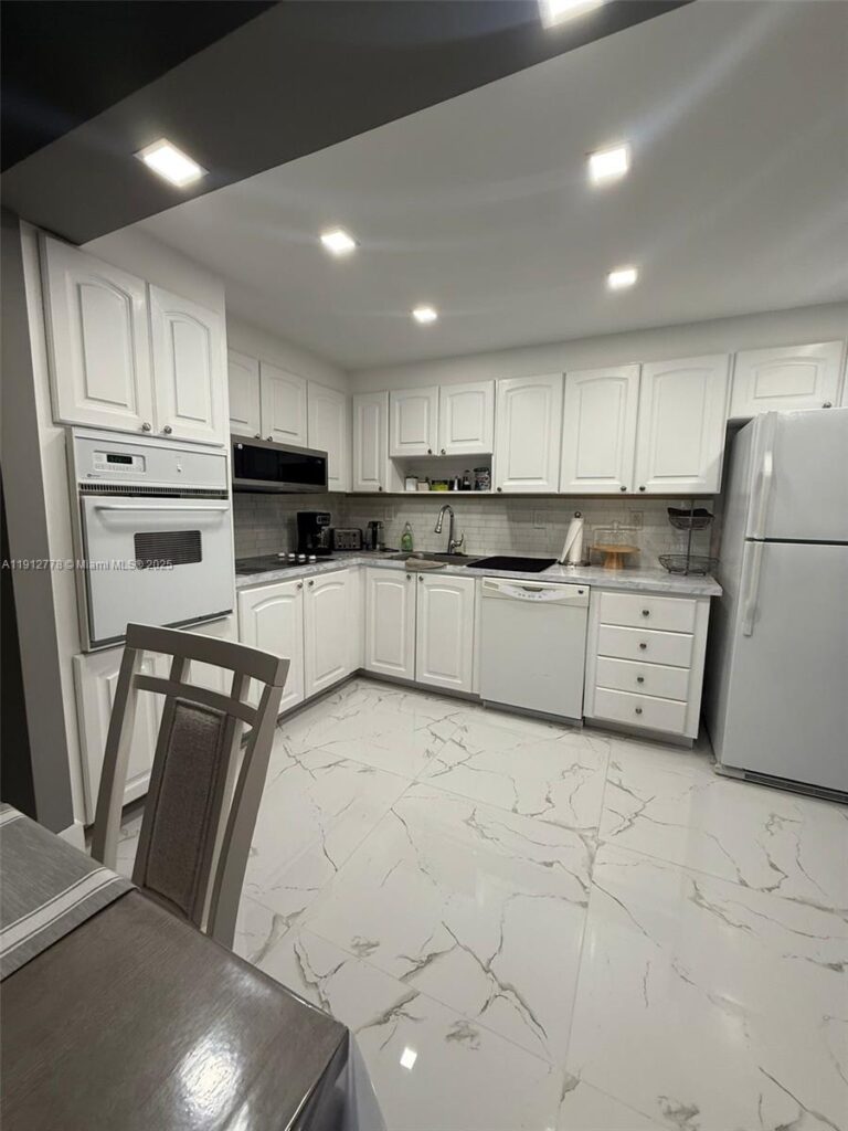 19380 Collins Ave # 1209, Sunny Isles Beach FL 33160
