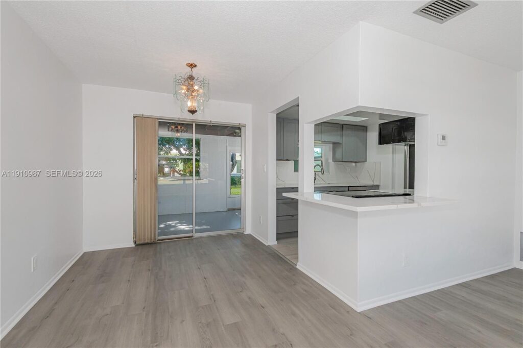 340 Leisure Blvd, Pompano Beach FL 33064