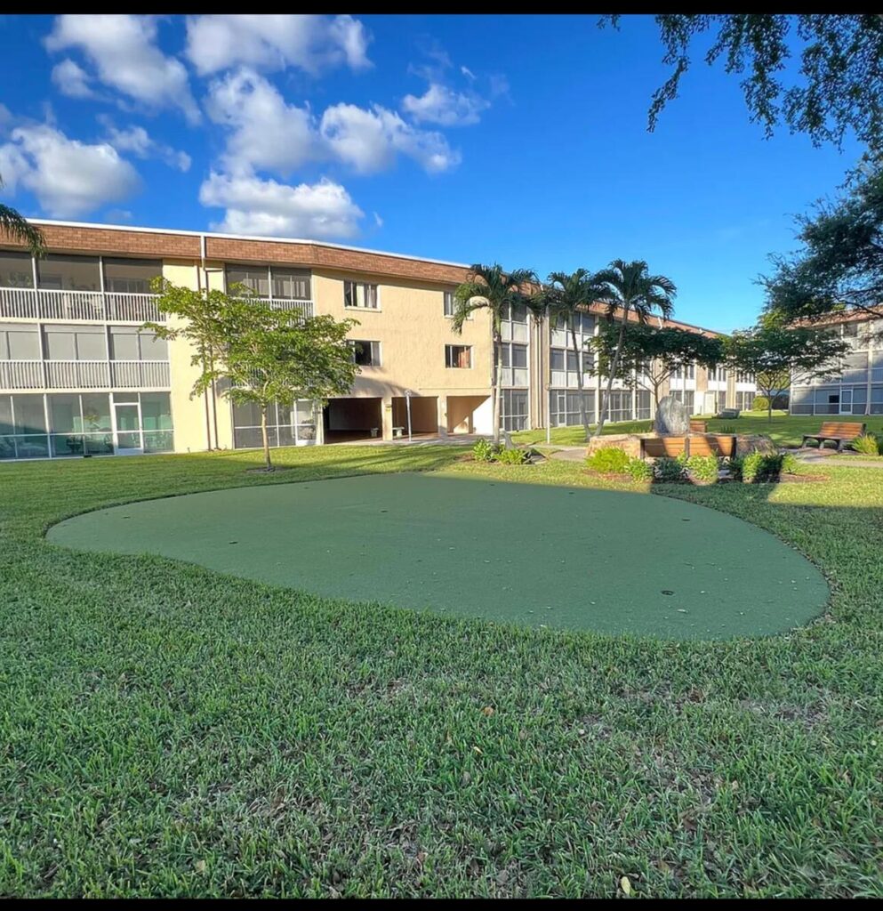 300 Village Green Circle S # 217, Palm Springs FL 33461