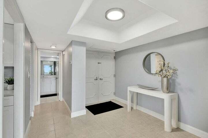 5550 N Ocean Drive # 2b, Singer Island FL 33404