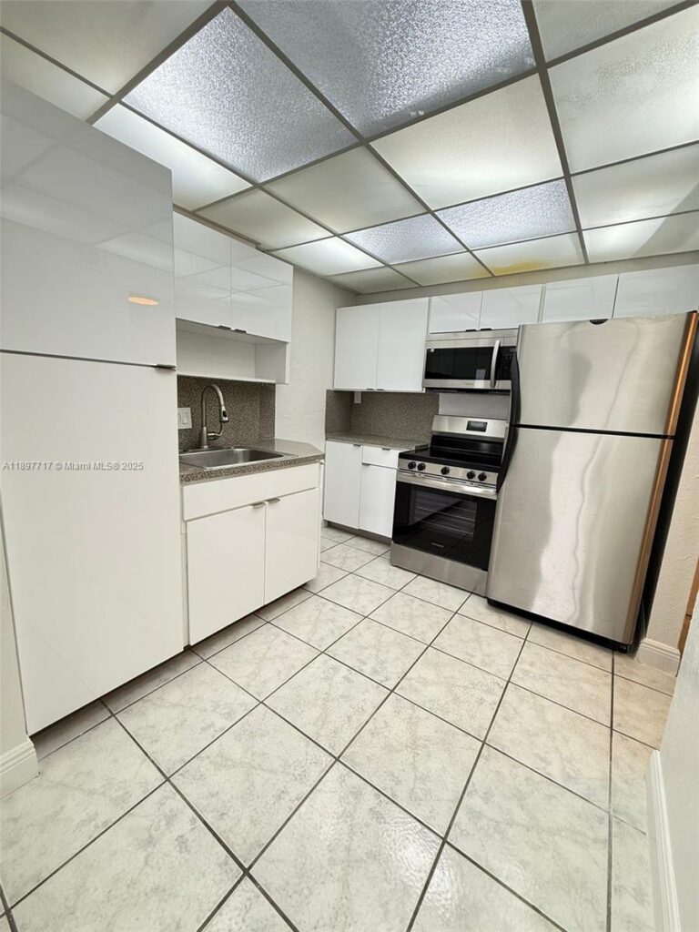 13499 Biscayne Blvd # 811, North Miami FL 33181