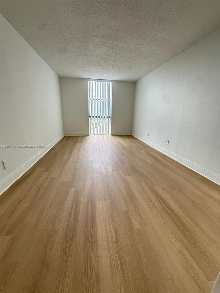 13499 Biscayne Blvd # 811, North Miami FL 33181