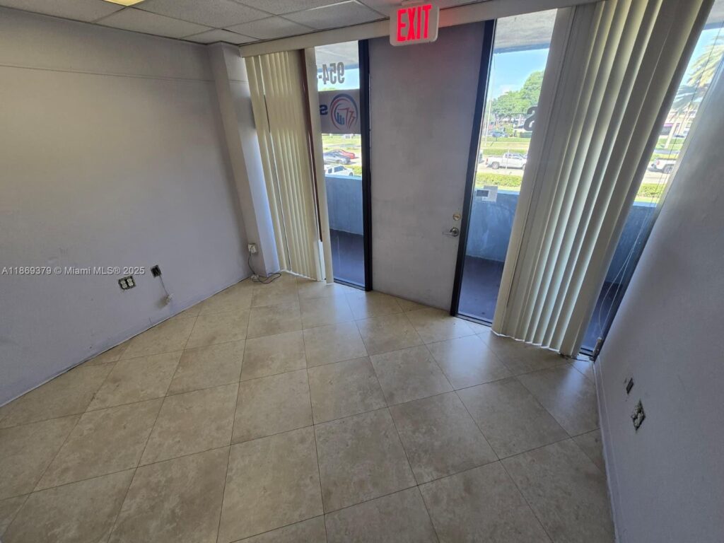 2501 N State Road 7 # 207, Margate FL 33063