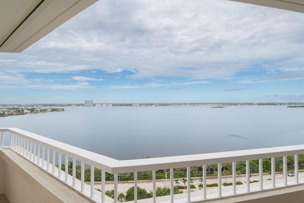 5080 N Ocean Drive # 12c, Singer Island FL 33404