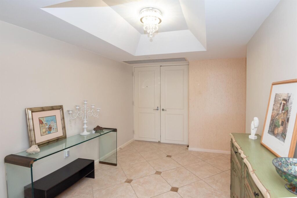 5080 N Ocean Drive # 12c, Singer Island FL 33404