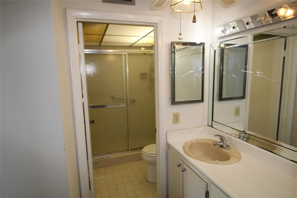 9728 S Belfort Circle # 206, Tamarac FL 33321