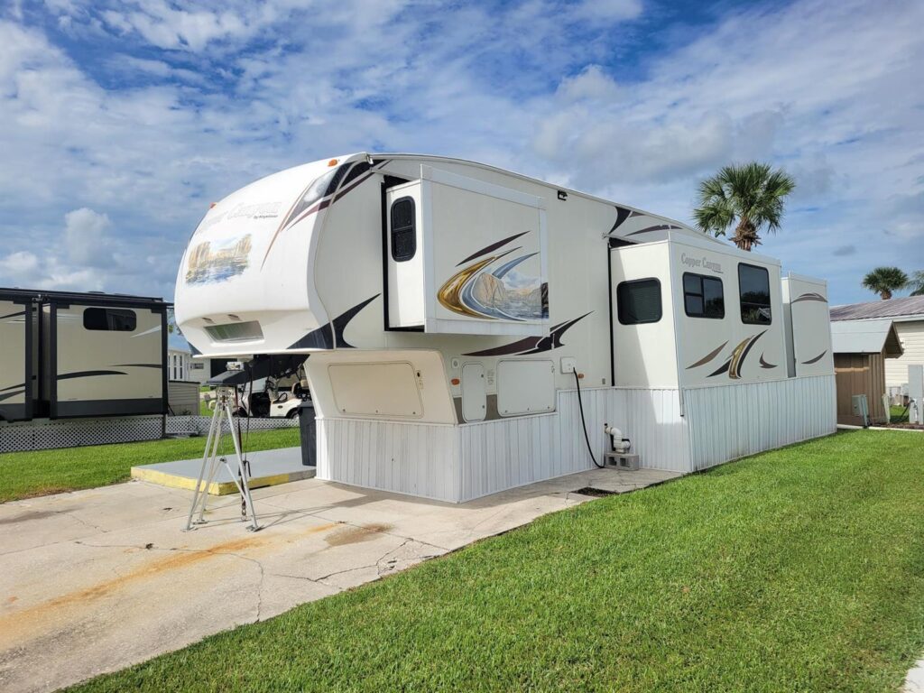 6571 SE 55th Lane, Okeechobee FL 34974