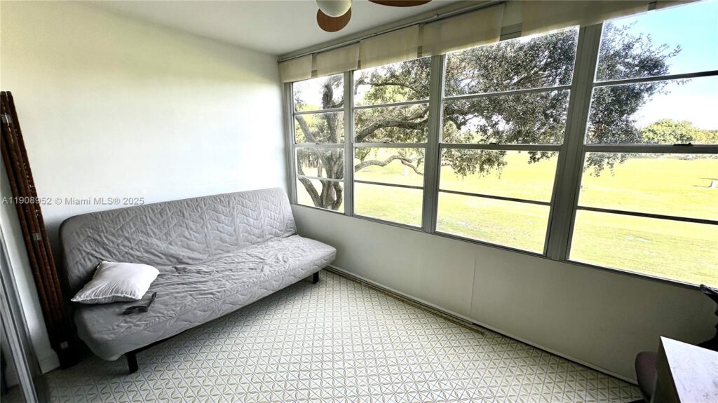 2651 S Course Dr # 307, Pompano Beach FL 33069