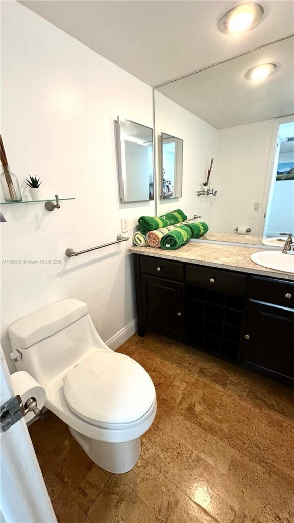 2651 S Course Dr # 307, Pompano Beach FL 33069