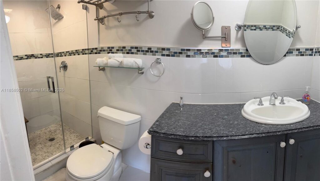 1301 Grouper Dr # A, Marathon FL 33050