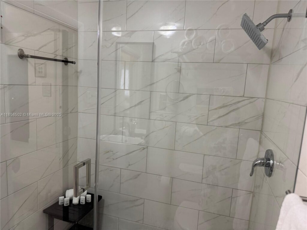 1301 Grouper Dr # A, Marathon FL 33050